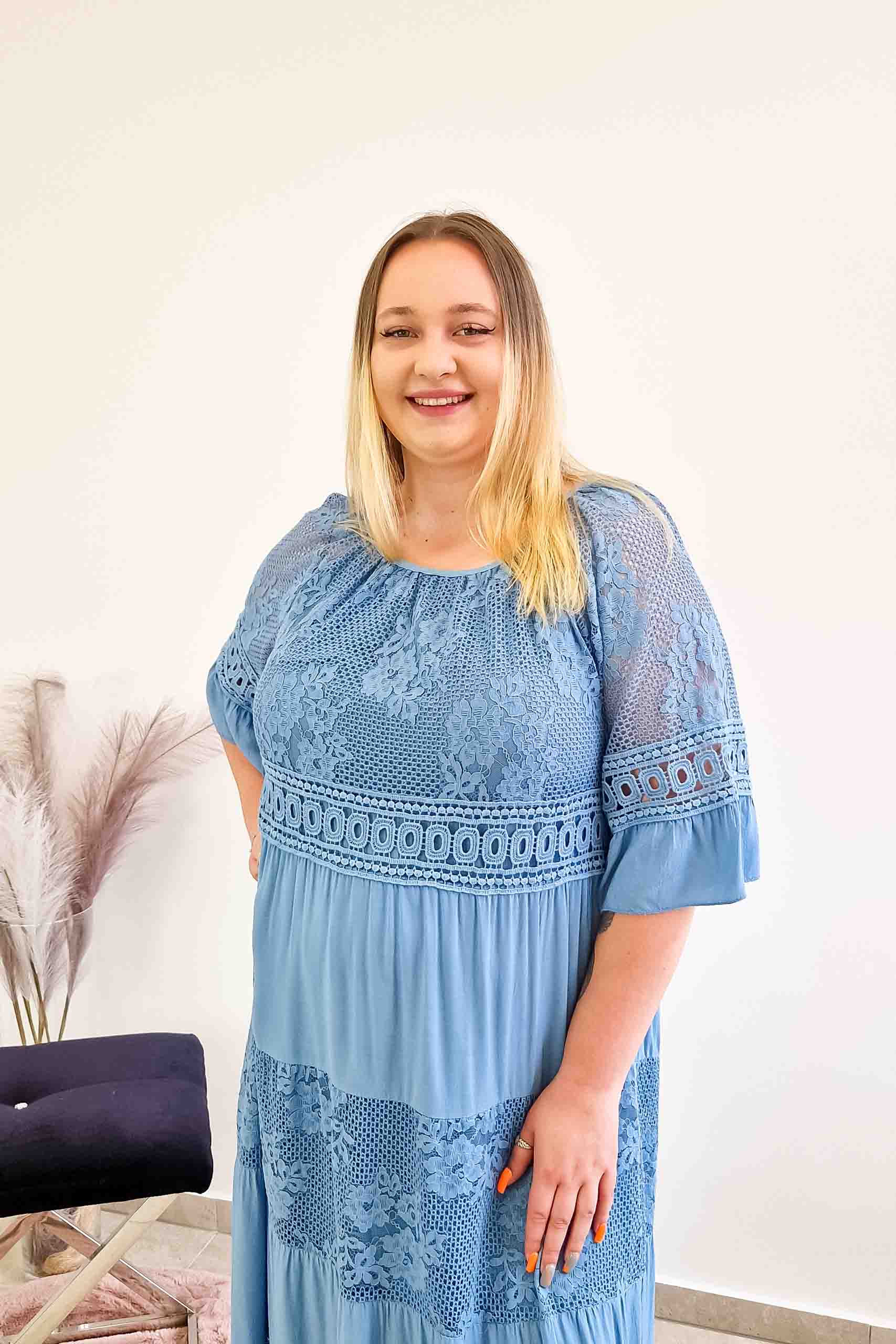 Sklep internetowy NeliNo Koronkowa Sukienka Boho Maxi Niebieska - obrazek 2