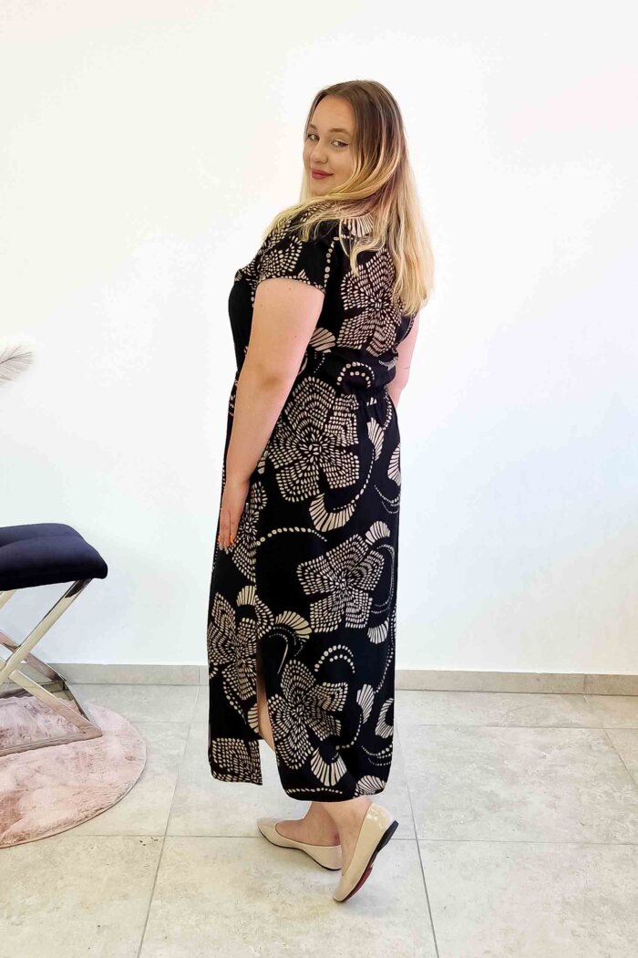 Elegancka Sukienka Maxi w Kwiaty z Wiązaniem i Rozcięciem po Bokach Czarno-Beżowa - obrazek 4