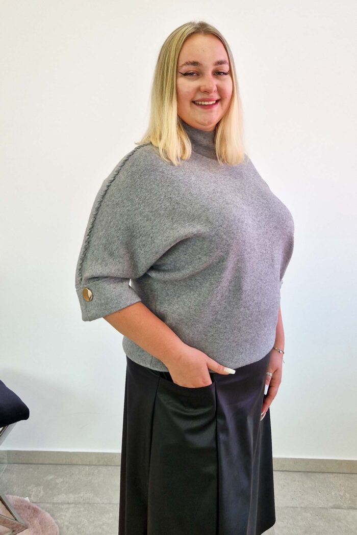 Sweter Damski Półgolf z Warkoczem na Rękawie Popielaty