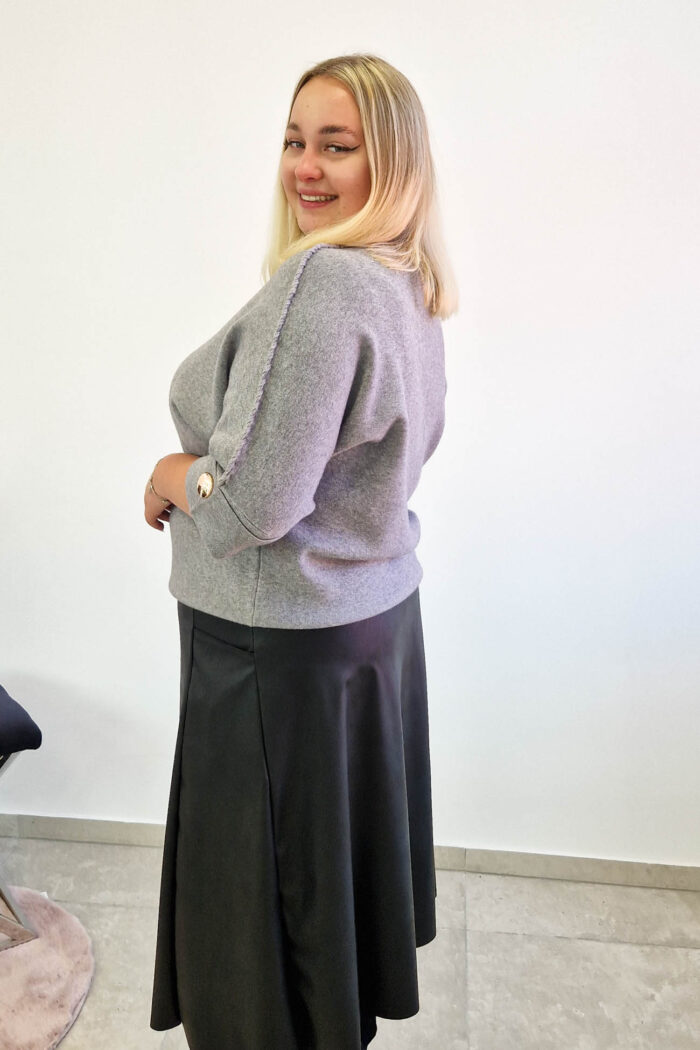 Sweter Damski Półgolf z Warkoczem na Rękawie Popielaty - obrazek 2