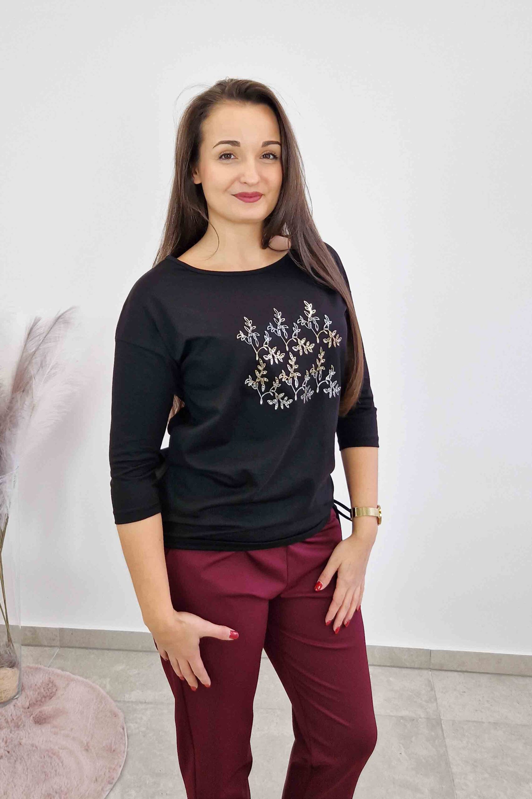 Bluzka Latynka w Kwiaty i Wiązaniem z Boku Czarna