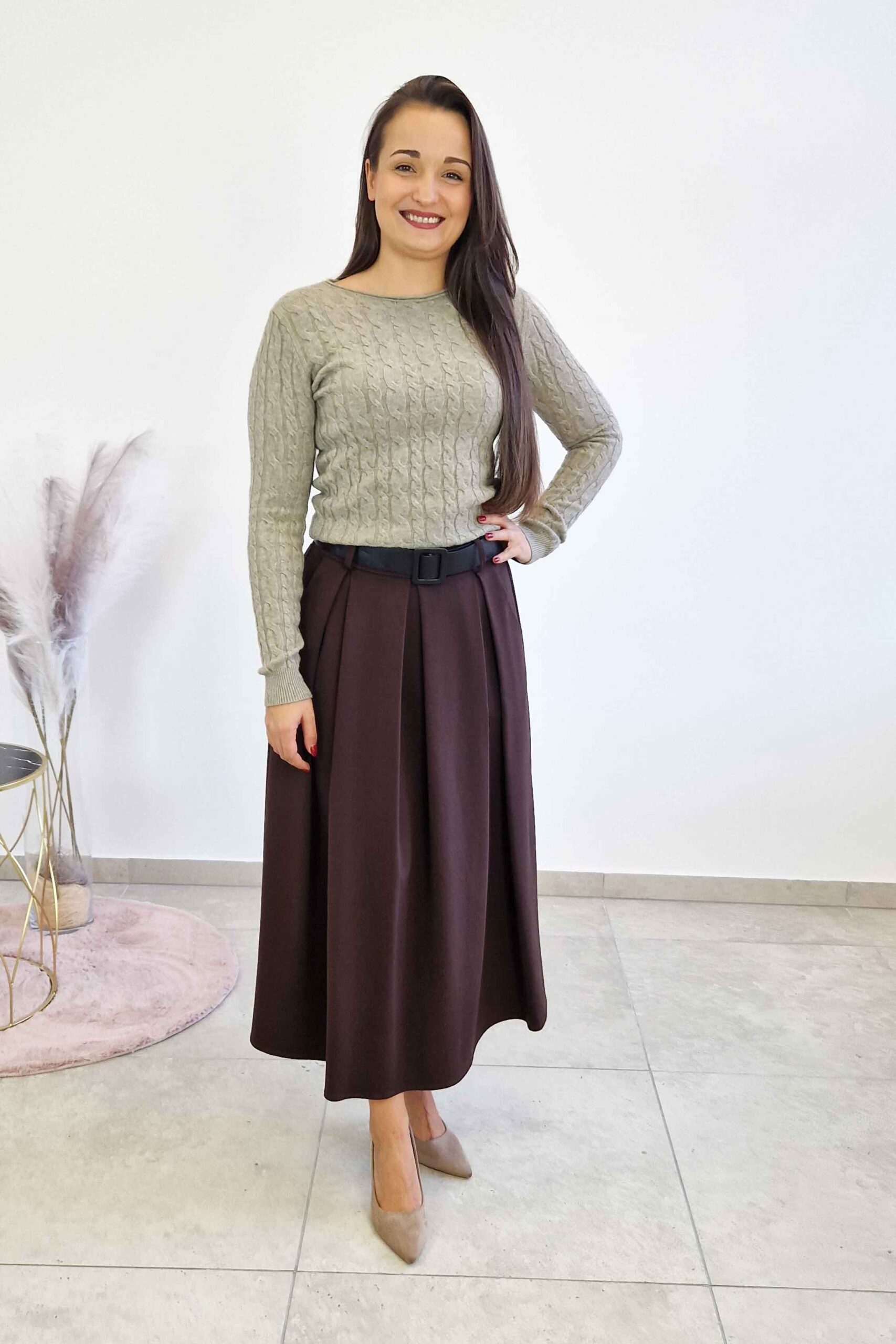 Sklep internetowy NeliNo Spódnica Maxi z Kontrafałdami i Paskiem Czekoladowa