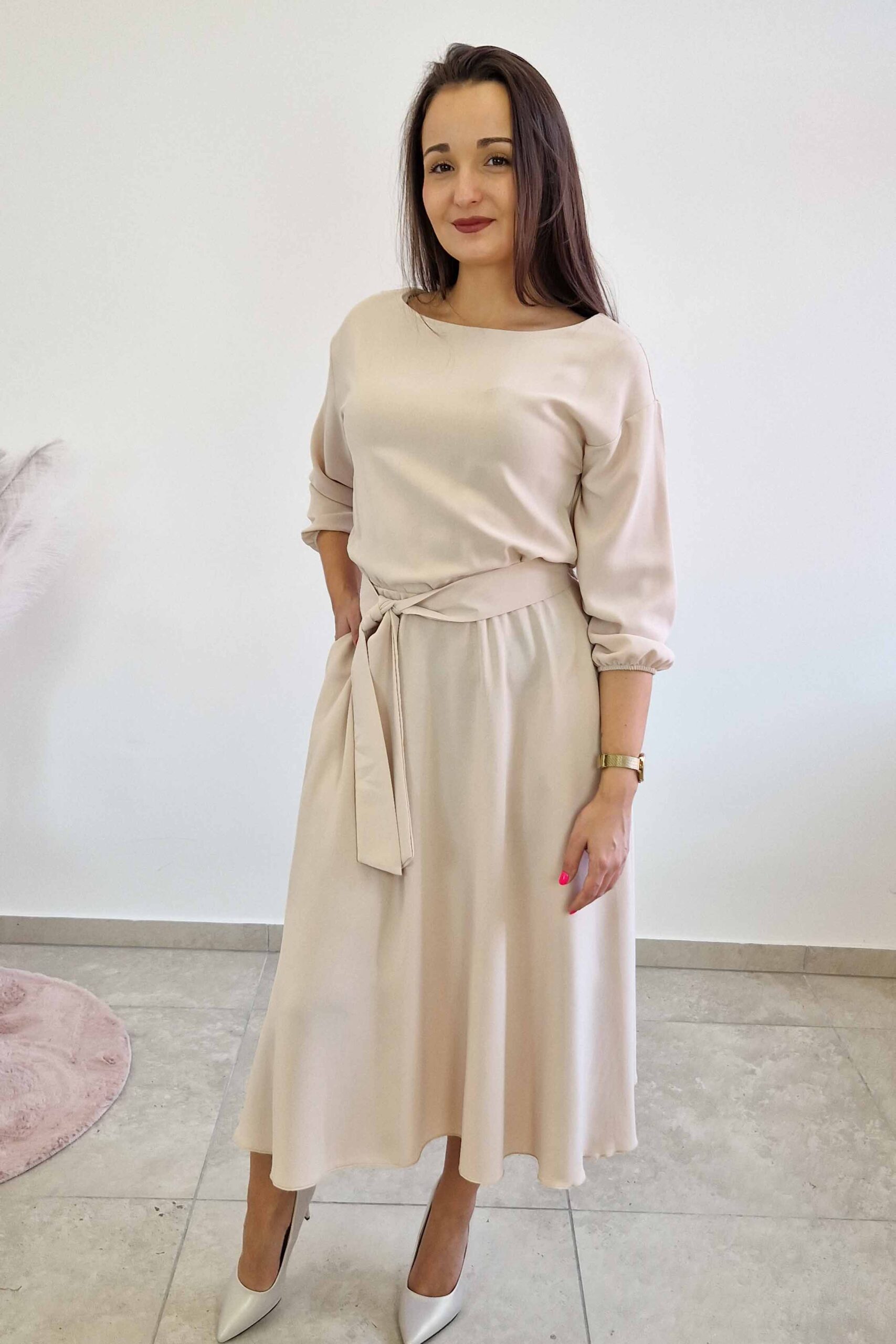 Sklep internetowy NeliNo Sukienka Midi na Specjalne Okazje Beżowa - obrazek 2