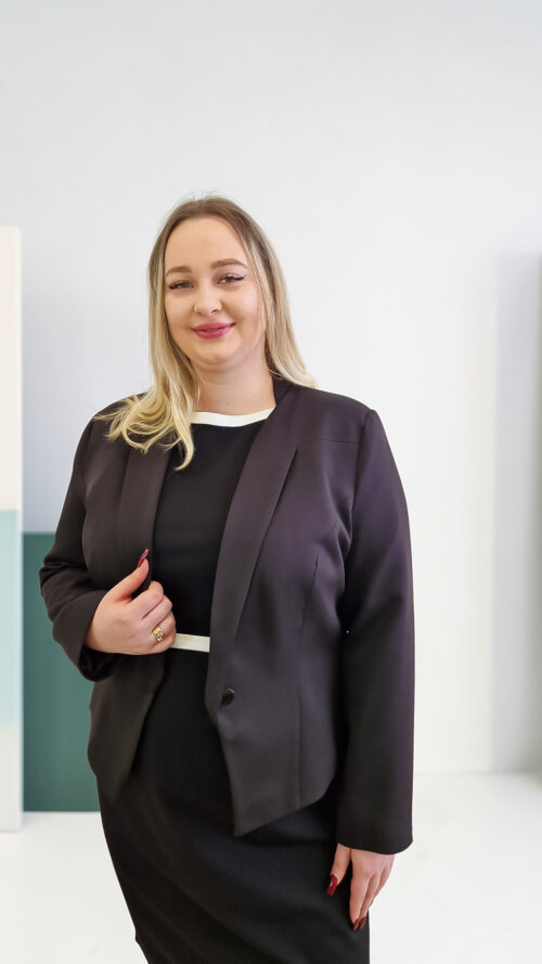 Elegancka Marynarka Gładka Damska Czarna