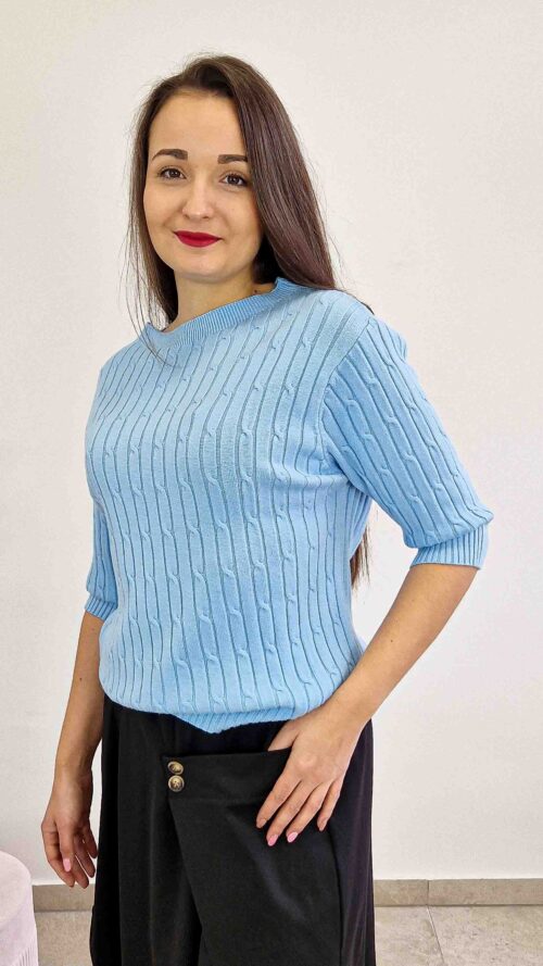 Elegancki Sweter Damski z Wiskozą w Warkocze Błękitny