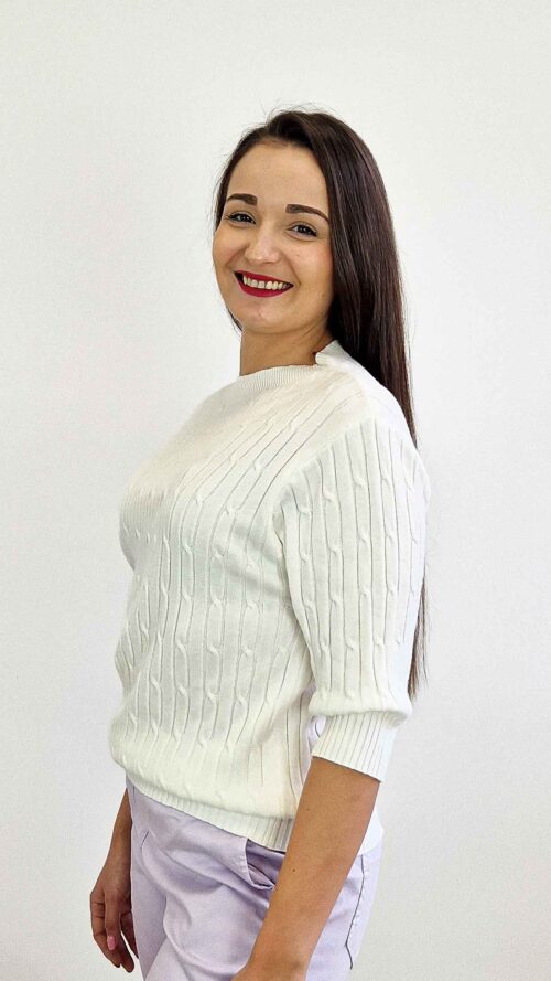 Elegancki Sweter Damski z Wiskozą w Warkocze Kremowy