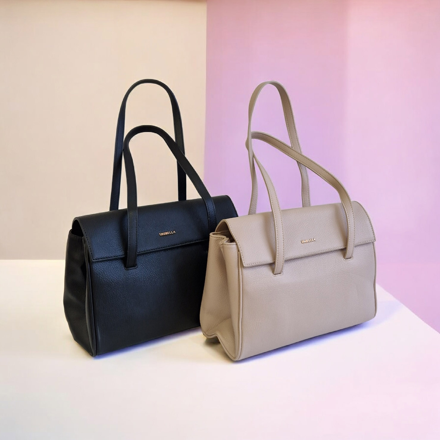 Sklep internetowy NeliNo Klasyczna Torebka na Ramię z Klapą Beżowa - obrazek 3