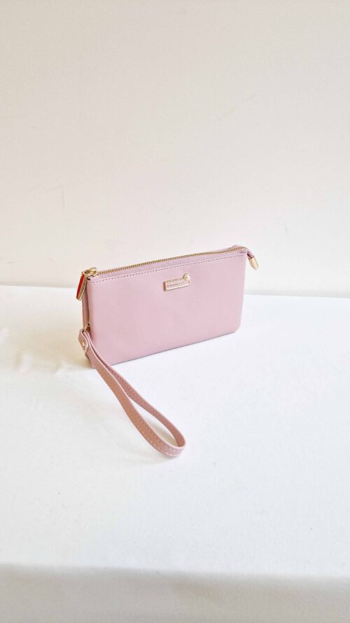 Pudrowo Różowa Elegancka Kopertówka z Paskiem na Nadgarstek
