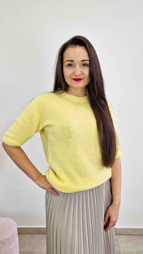 Luksusowy Sweter Damski z Baby Alpaką i Półgolfem Żółty