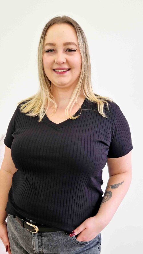 Prążkowana Bluzka Damska Basic z Dekoltem V Czarna