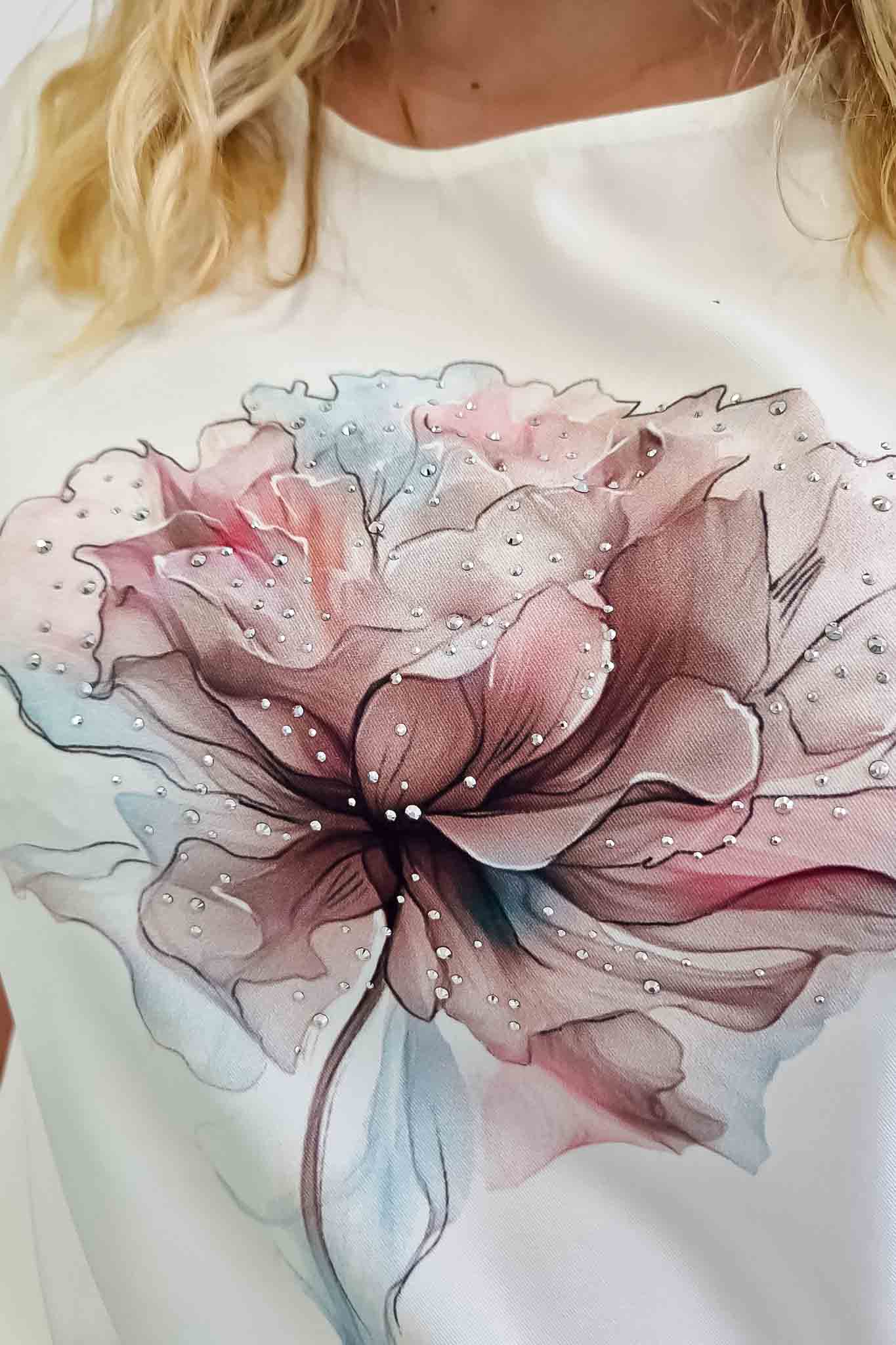 Biała Elegancka Bluzka Damska z Cyrkoniami i Piwonią - obrazek 3