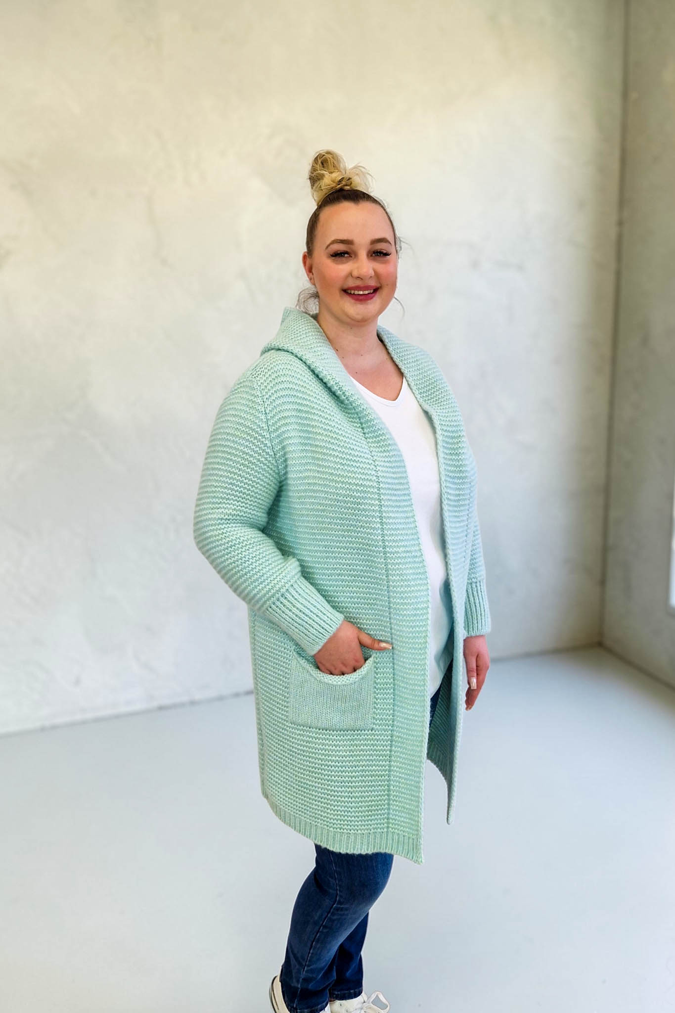 Sklep internetowy NeliNo Sweter Długi Kardigan Damski z Kapturem